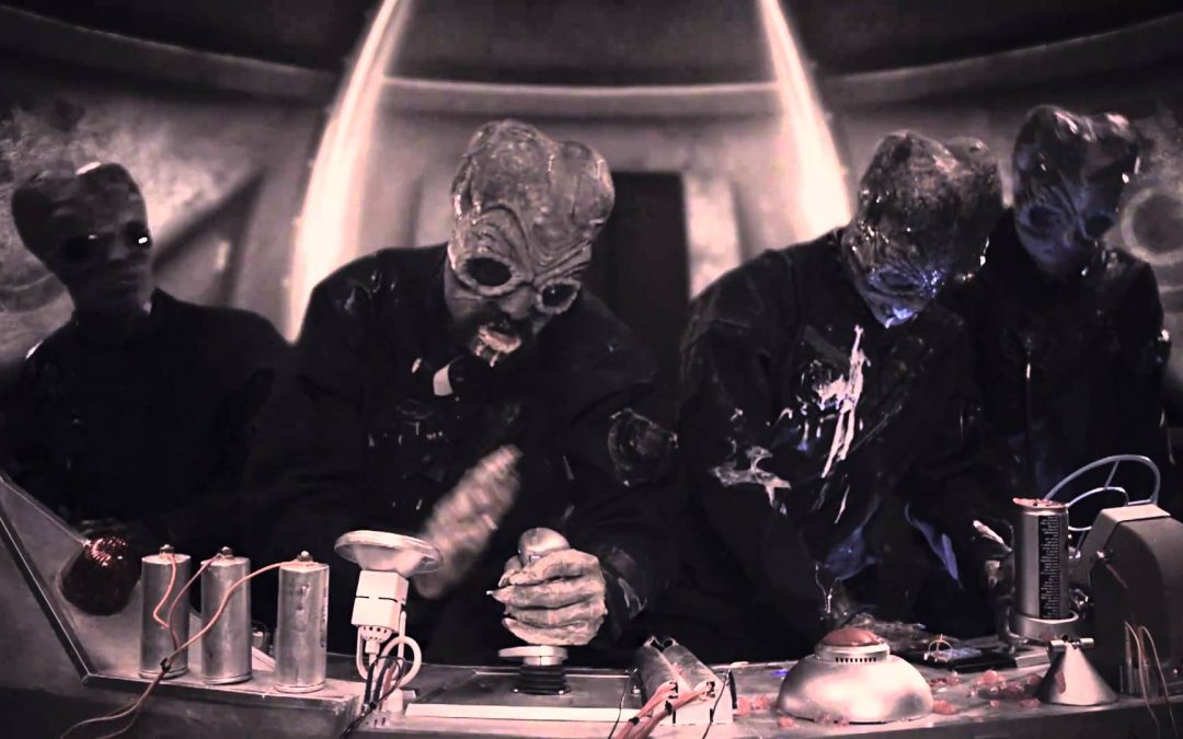 Royal Republic – Full Steam Spacemachine