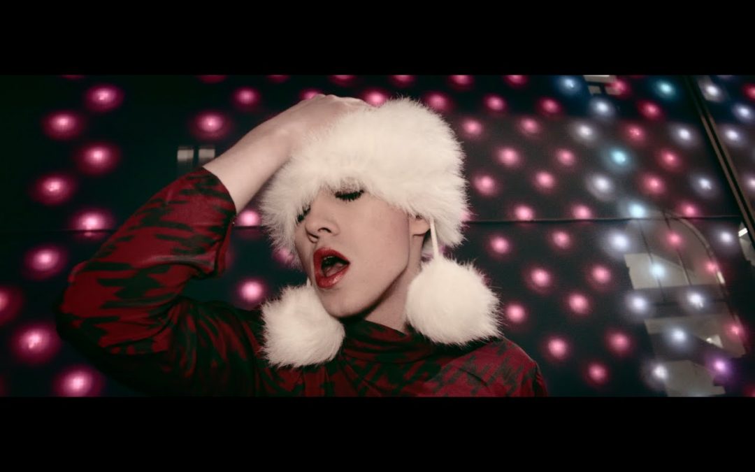 Ms. Henrik – Slow Dancing